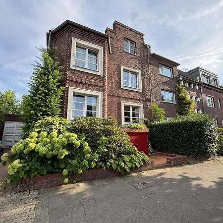 Luxurioeses Doppelzimmer In Oberkassel Accommodatie bij particulieren