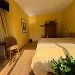 Luxurioeses Doppelzimmer In Oberkassel Homestay *