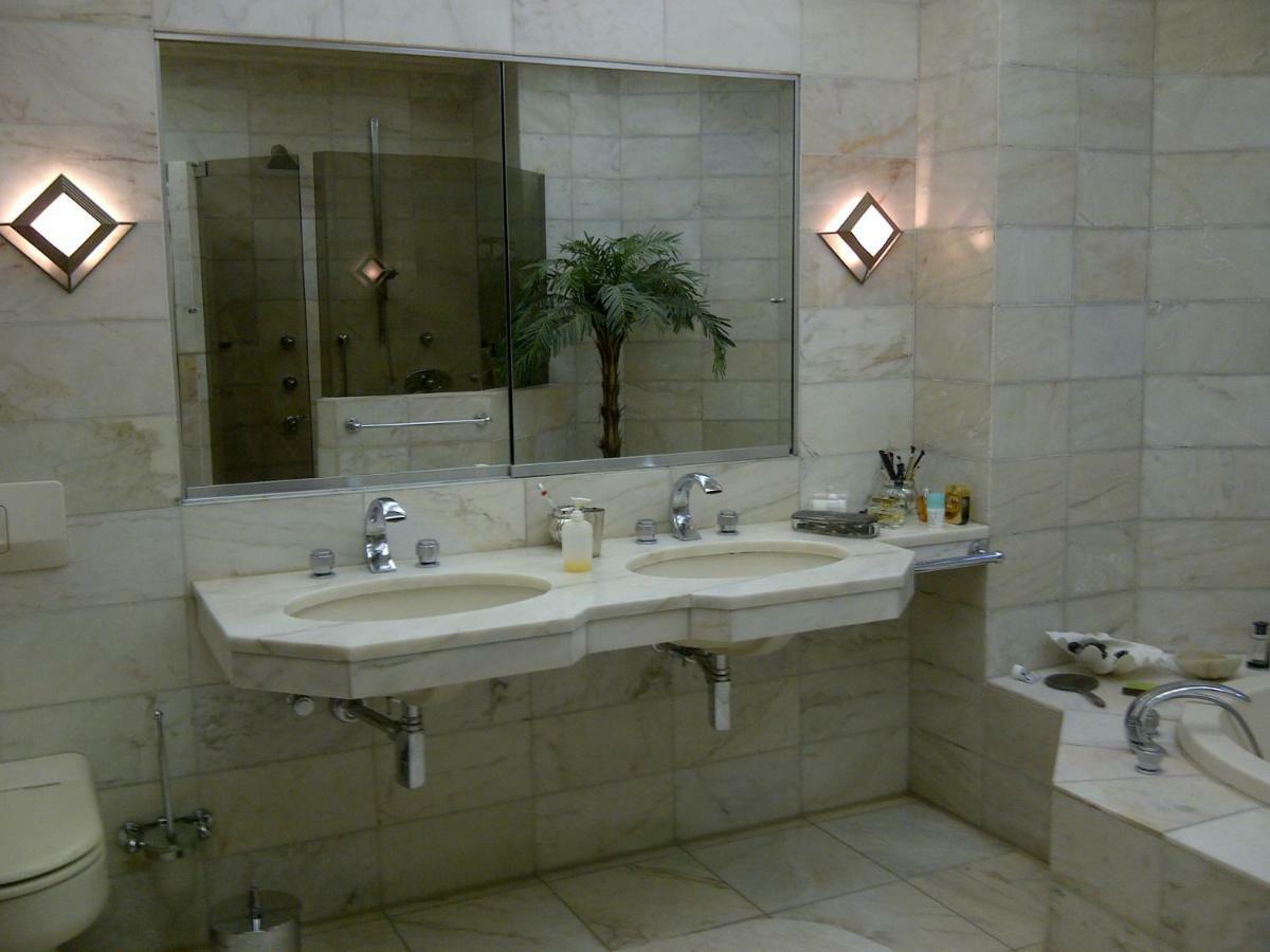 Luxuriöses Doppelzimmer In Oberkassel Privatunterkunft Düsseldorf